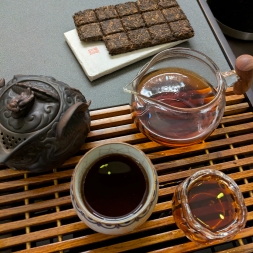 Шу Пуэр "Белый Лотос" шоколадка 2х100 гр.