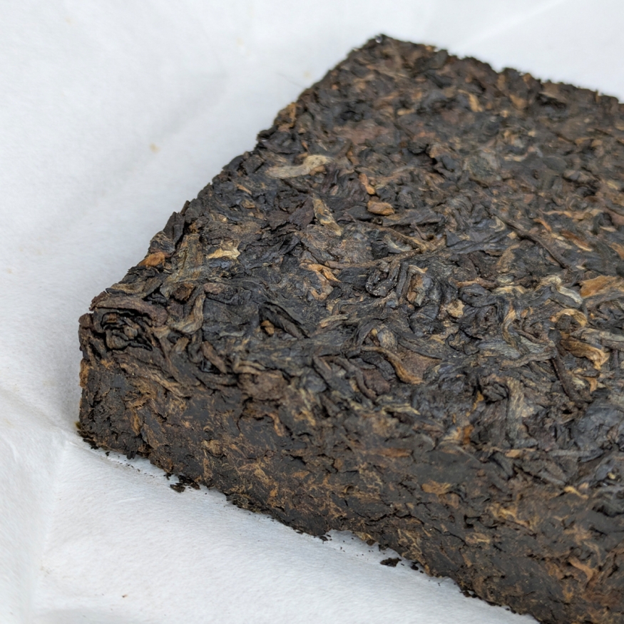 Шу Пуэр &amp;quot;Лао Тун Чжи&amp;quot; 9988 (2023 г.) - 250 гр.