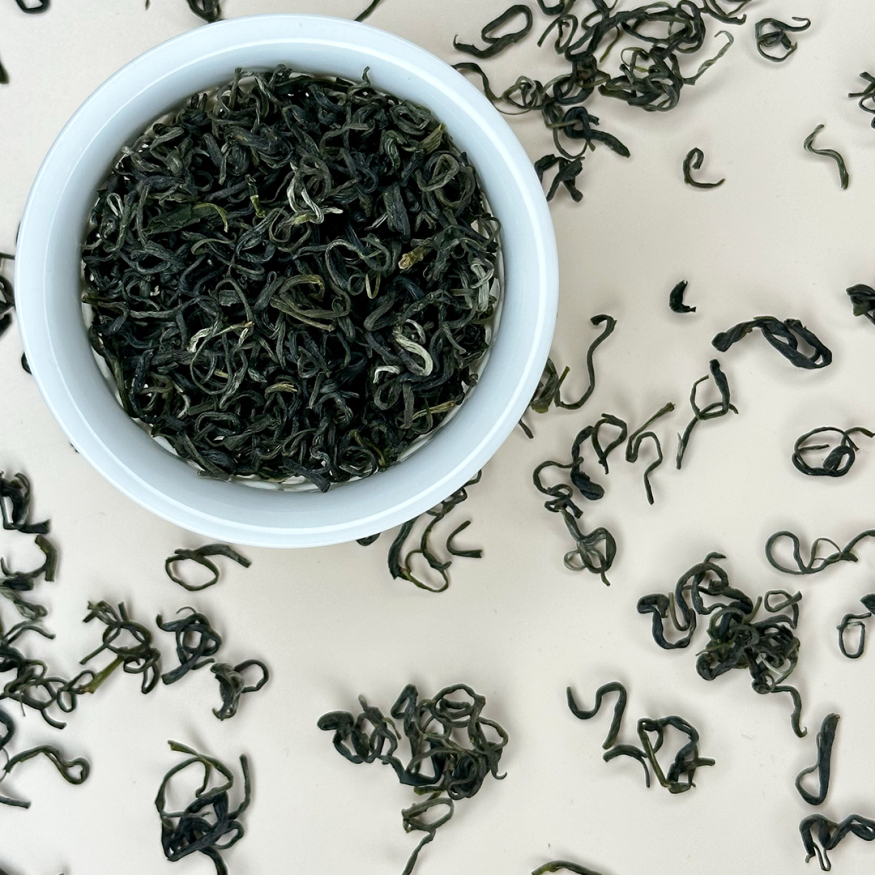 Мао Фэн Мин Цзянь Гао Шань