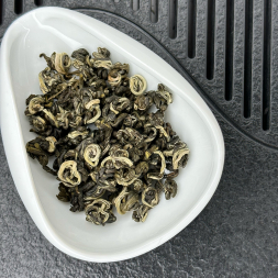 Би Ло Чунь Мин Цянь