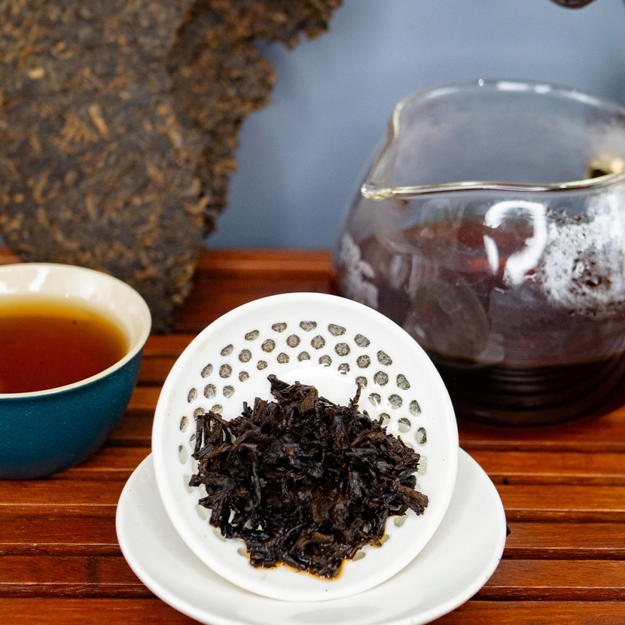 Шу Пуэр &amp;quot;Золотой Дракон&amp;quot; - блин 357 гр.