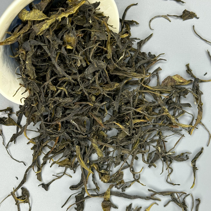 Белый с красным чай &amp;quot;Тетри Окро&amp;quot; (Белое Золото) - Грузия