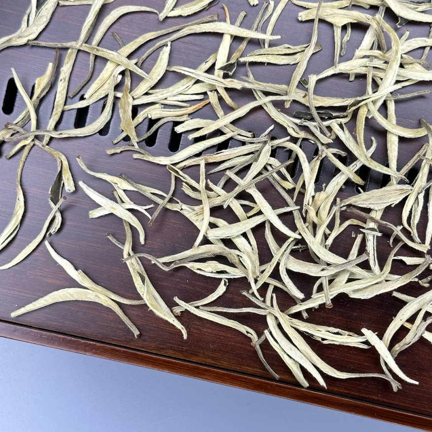 Цзингу Да Бай Хао Инь Чжень