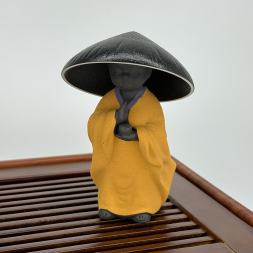 Маленький Будда с ситом (стоит)