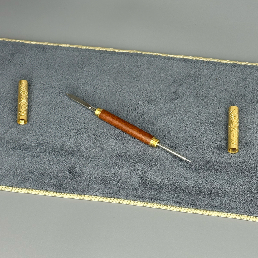 Нож  № 0701 для колки прессованного чая (светлое дерево)