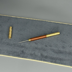 Нож  № 0701 для колки прессованного чая (светлое дерево)