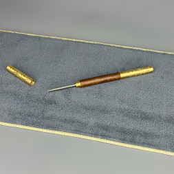 Нож  № 0702 для колки прессованного чая (темное дерево)