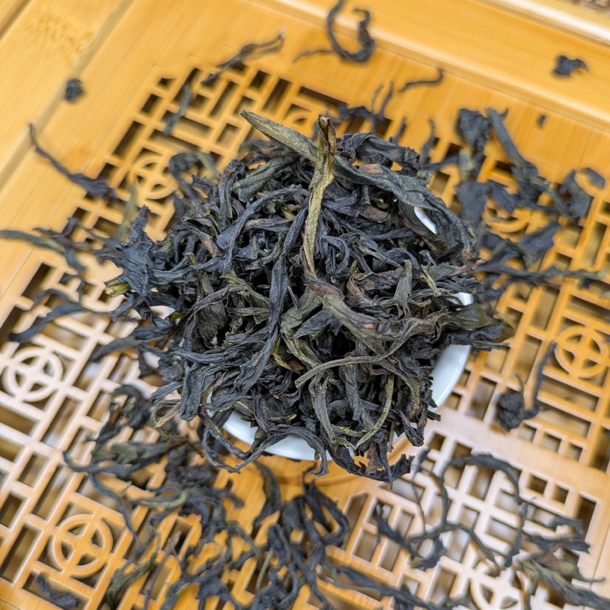 Ба Сянь Дань Цун (Одинокий Куст Восьми Бессмертных)