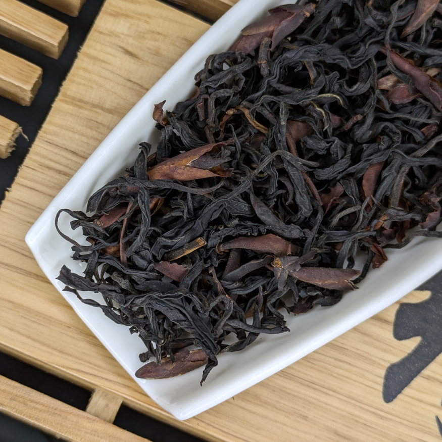 Е Шэн Шай Хун Цзы Я Гу Шу