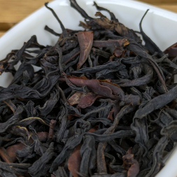 Е Шэн Шай Хун Цзы Я Гу Шу