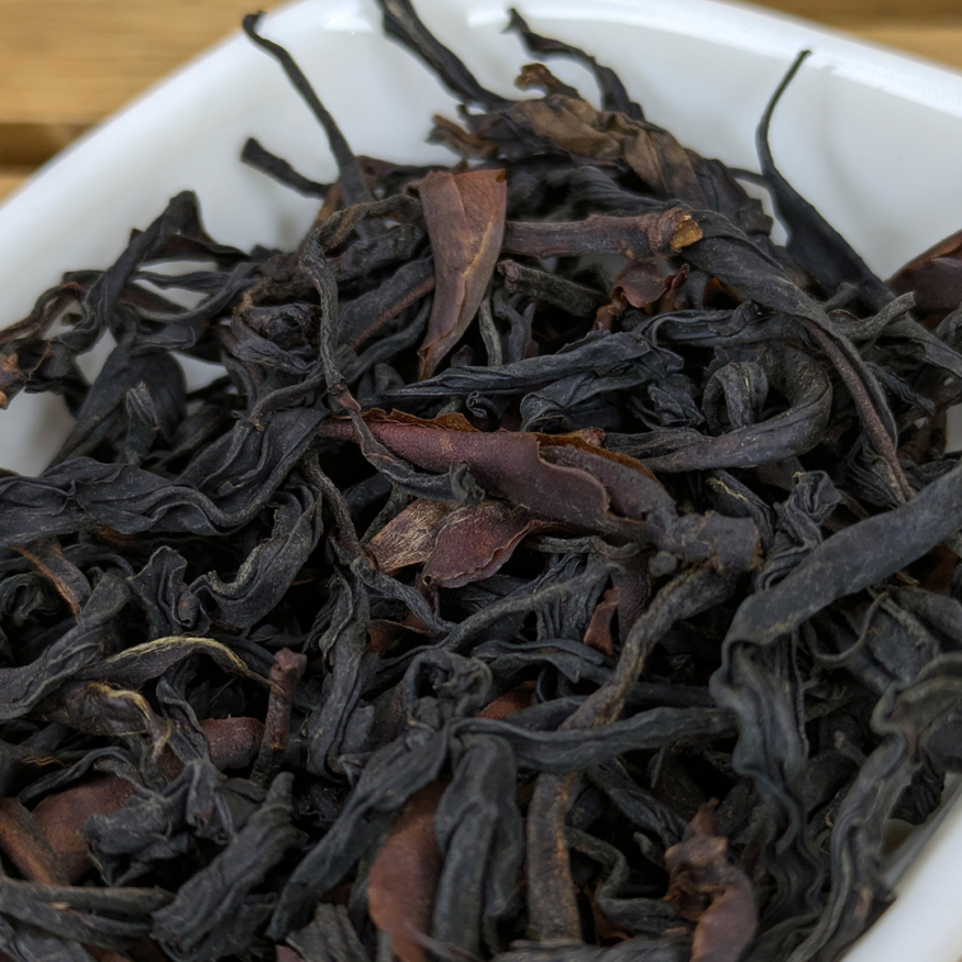 Е Шэн Шай Хун Цзы Я Гу Шу