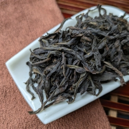 Шуй Сянь Хуа Сян (Водяной Бессмертный с Цветочным Ароматом)